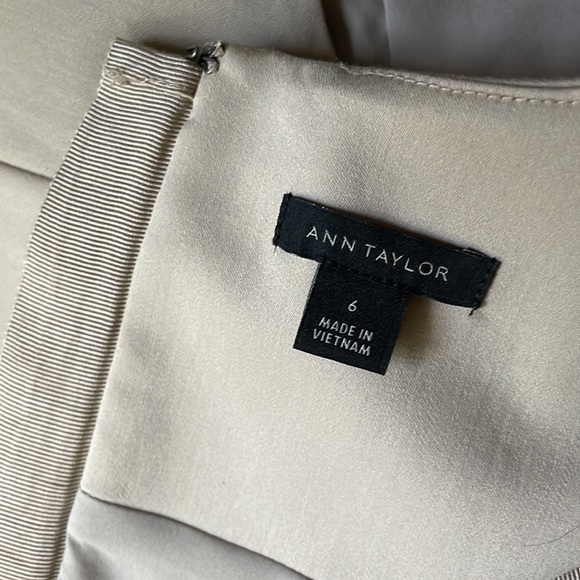 Stylish Ann Taylor beige dress with twist detail at waist. - Picture 5 of 6